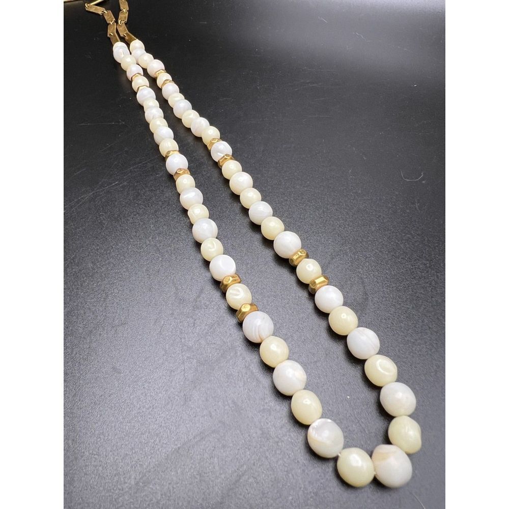 Cream Marble Swirl Necklace